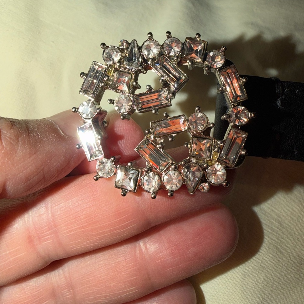Gucci Silver and Clear Crystal Belt - Picture 6 of 6